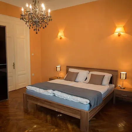 Bozic Apartment *